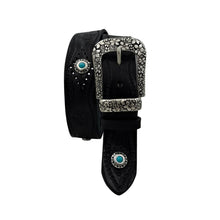 Carica l'immagine nel visualizzatore di Gallery, π₯ NOVITA' π₯ Pegaso - Cintura in cuoio 4 cm con borchie ,fantasie di cavalli , passante e fibbia metallici