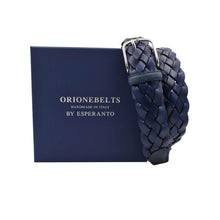 Carica l'immagine nel visualizzatore di Gallery, Cintura 3,5 cm intrecciata in vero cuoio con fibbia anallergica - Blu Medio