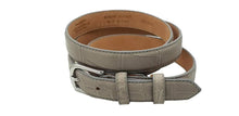 Carica l'immagine nel visualizzatore di Gallery, Cintura 2,5 cm per donna in vero Coccodrillo Perla con fibbia Nichel free - ESPERANTOBELTS