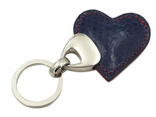 Carica l'immagine nel visualizzatore di Gallery, Portachiavi ciondolo a cuore in vero Pitone - ESPERANTOBELTS