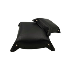 Carica l'immagine nel visualizzatore di Gallery, Coppia di Svuotatasche in vera pelle foderati in morbido scamosciato  - Nero