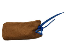 Carica l'immagine nel visualizzatore di Gallery, Portachiavi ciondolo a cuore in vero Pitone - ESPERANTOBELTS