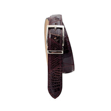 Carica l&#39;immagine nel visualizzatore di Gallery, Cairo - Cintura  3,5 cm in vero Coccodrillo Bordeaux lucido con fibbia e passante argentati