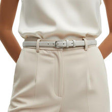 Carica l'immagine nel visualizzatore di Gallery, Judit - Cintura 2,5 cm in vera pelle con fibbia argento lucido e doppio passante