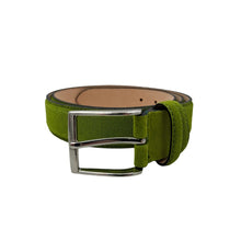 Carica l'immagine nel visualizzatore di Gallery, Cintura scamosciata 3,5 cm Verde Elettrico con fibbia argentata nichel free
