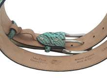 Carica l&#39;immagine nel visualizzatore di Gallery, Cintura 4 cm in Vera Pelle di Pitone Verde Acqua con fibbia anallergica